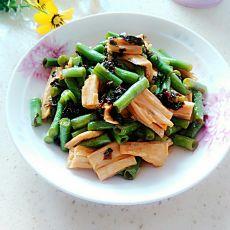 梅干菜腐竹烩豆角