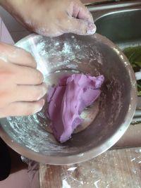 银耳薯粉糖水的做法步骤2