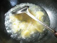 土豆烧素鸡的做法步骤4