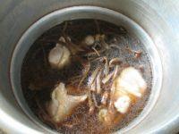 茶树菇鸡腿汤的做法步骤8
