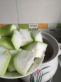 老瓜蛏干排骨汤的做法步骤2